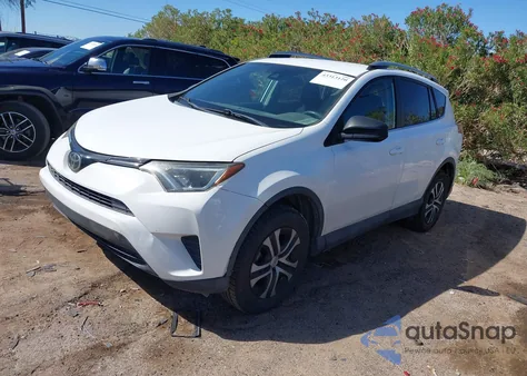 2017 Toyota Rav4 Le z USA, uszkodzony, nr VIN 2T3BFREV0HW565971